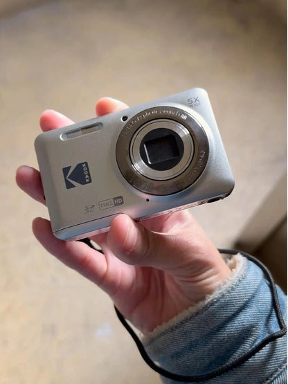 KODAK PIXPRO FZ55-RD – كاميرا رقمية 16MP